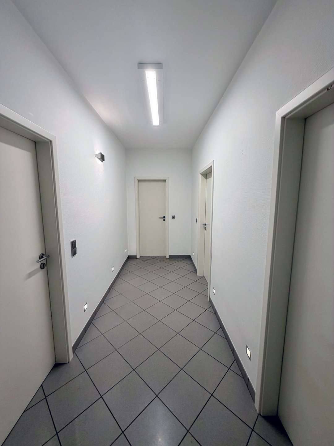 Flur, Büro in Saarbrücken