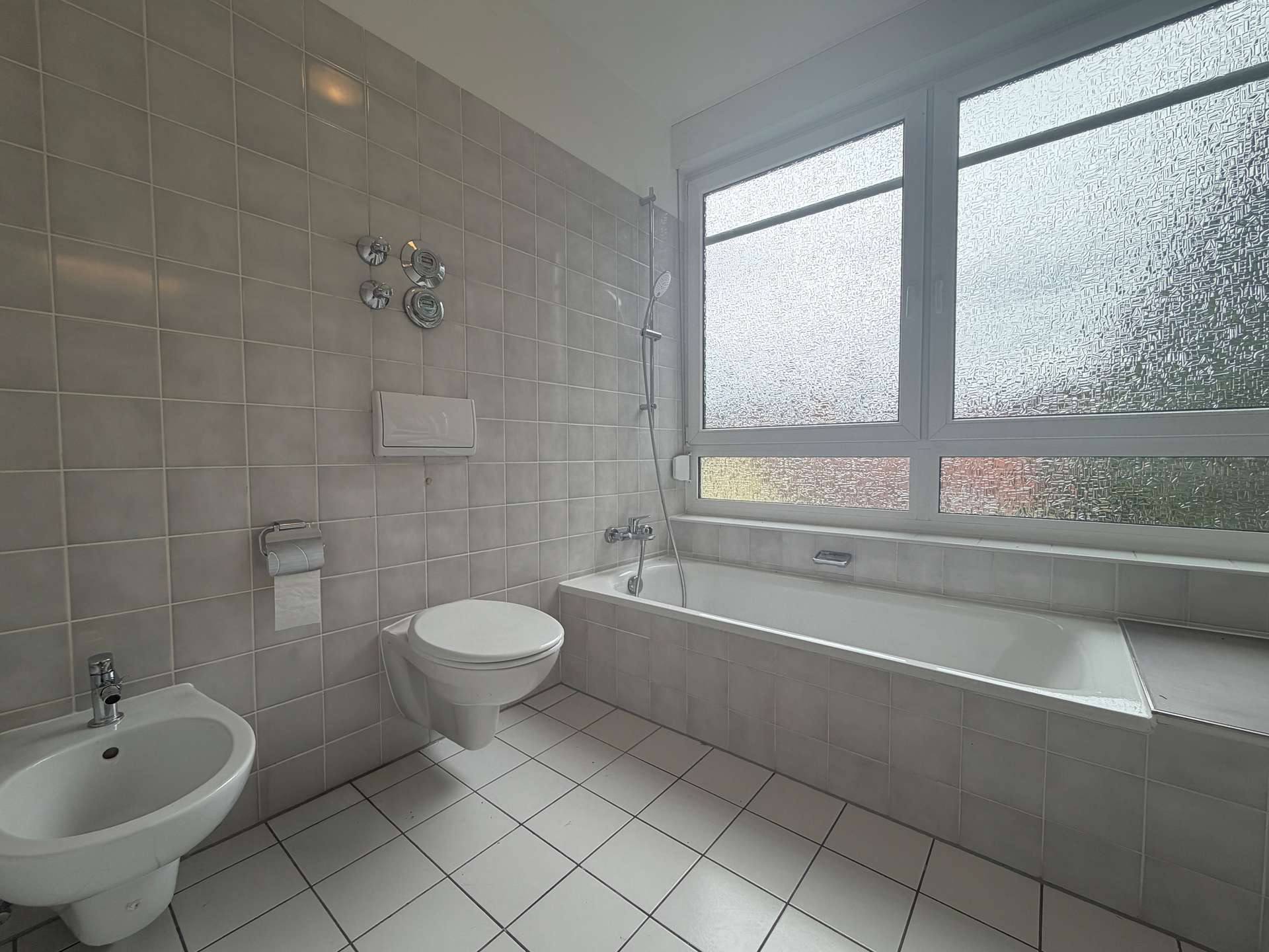 Badezimmer II, Maisonette in Saarbrücken