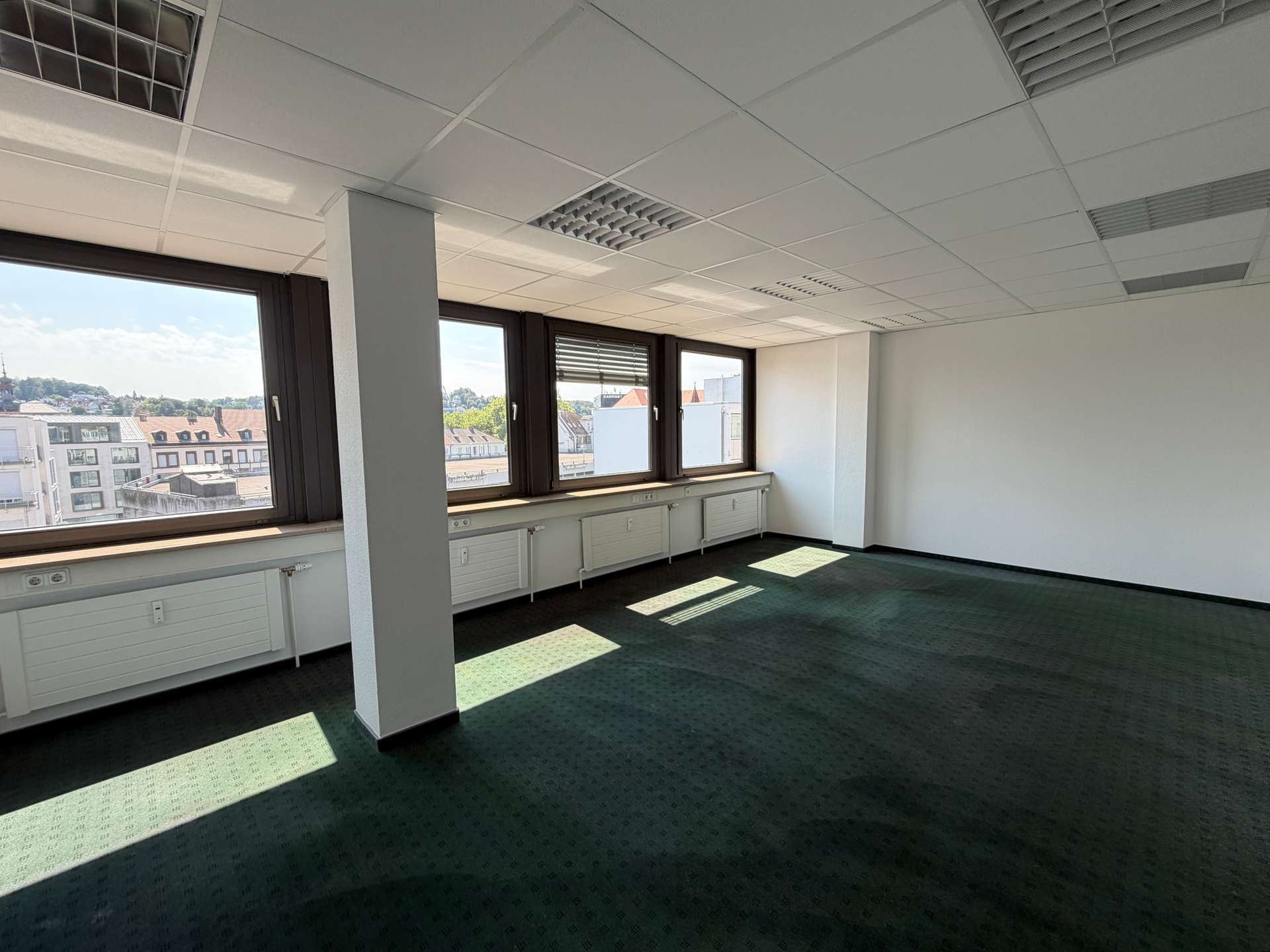 Besprechung - ca. 23,73 m², Büro in Saarbrücken